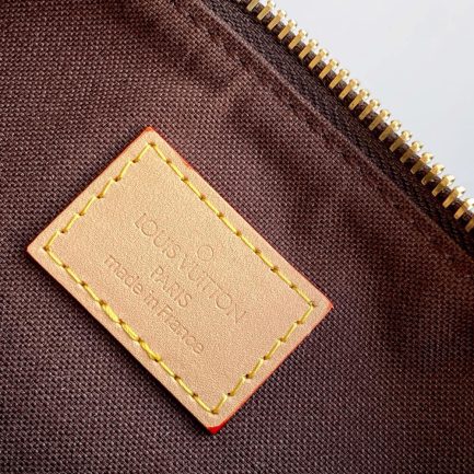 LV Pochette Hills