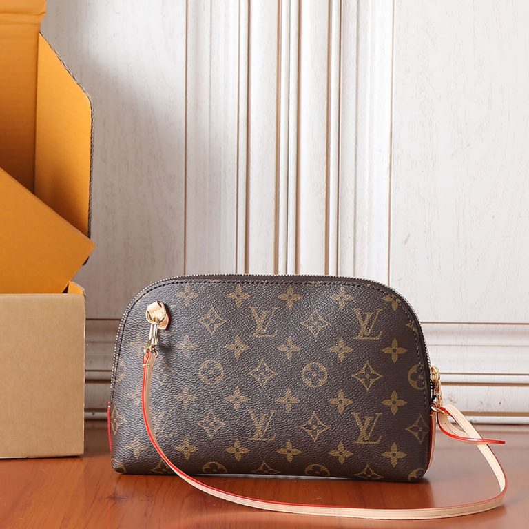LV Tag Me Pouch