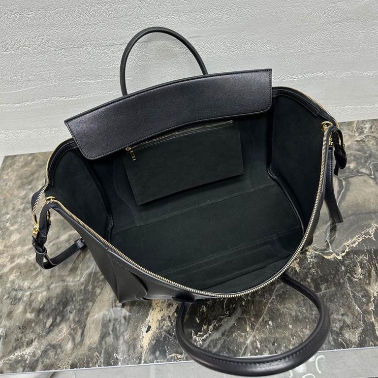 ce1i*e lU*gage in s*pple shiny lambskin(high-end grade)