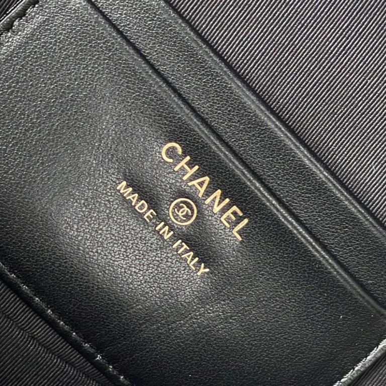 Ch**el Vanity with Chain(HIGH-END GRADE)