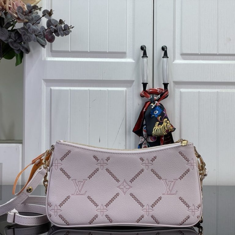 LV Pochette Liv(HIGH-END GRADE)